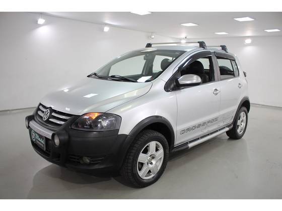 VOLKSWAGEN CROSSFOX 1.6 MI FLEX 8V 4P MANUAL